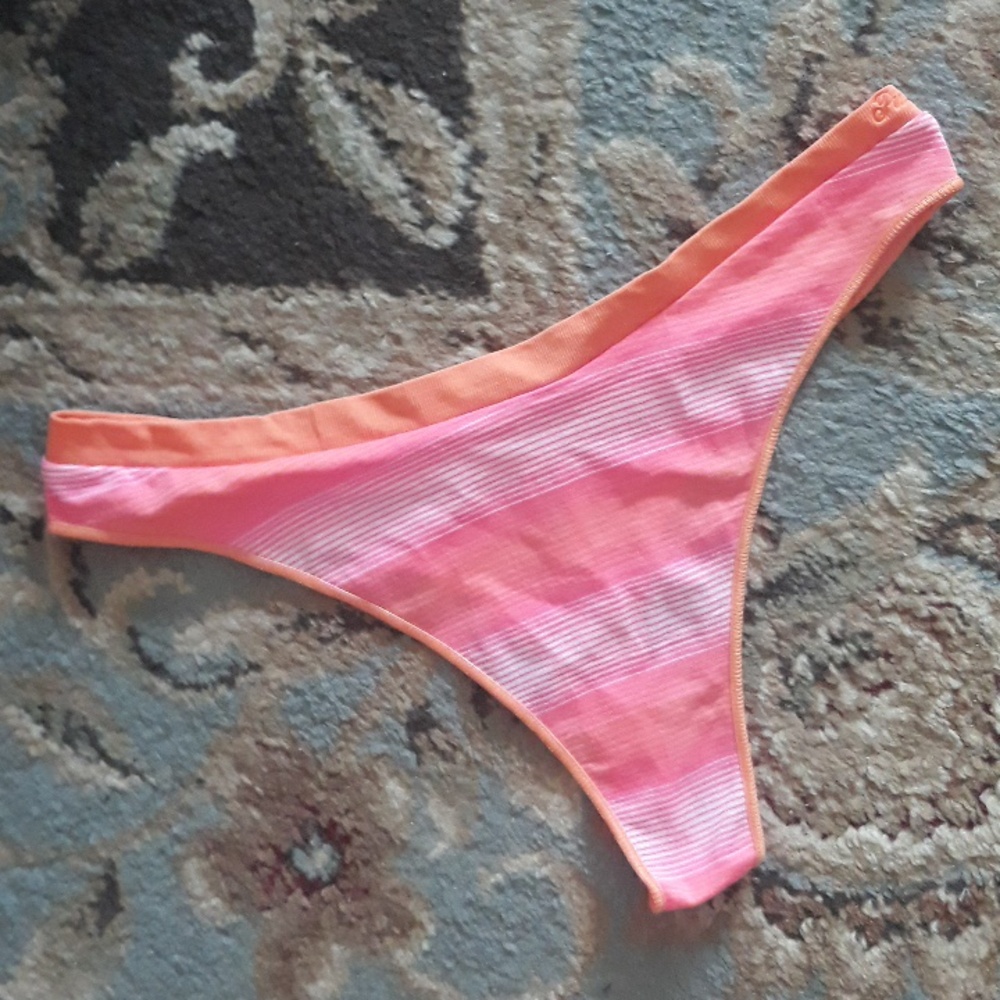 Pink VS thong